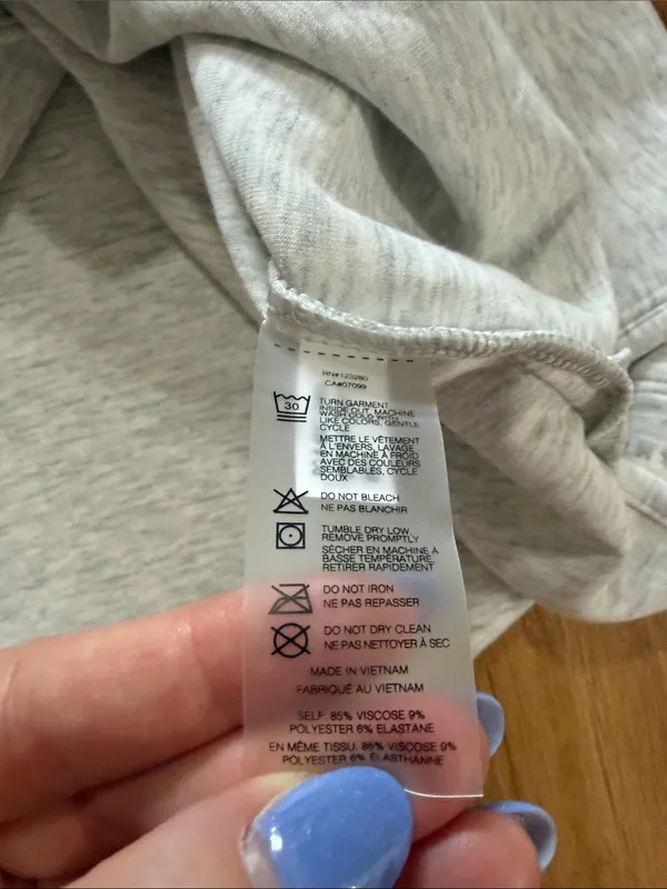 NWT Travis Mathew Light Grey Skyloft Soft Hoodie Sz XS - Image 6