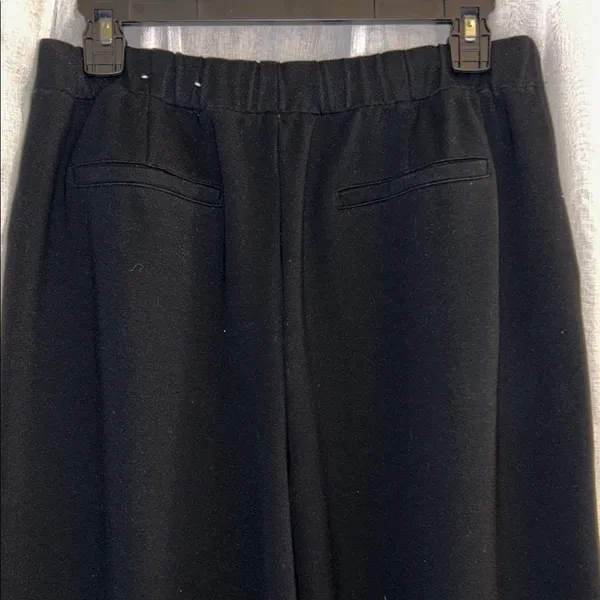 On 34th Size M Black Wide - Image 8