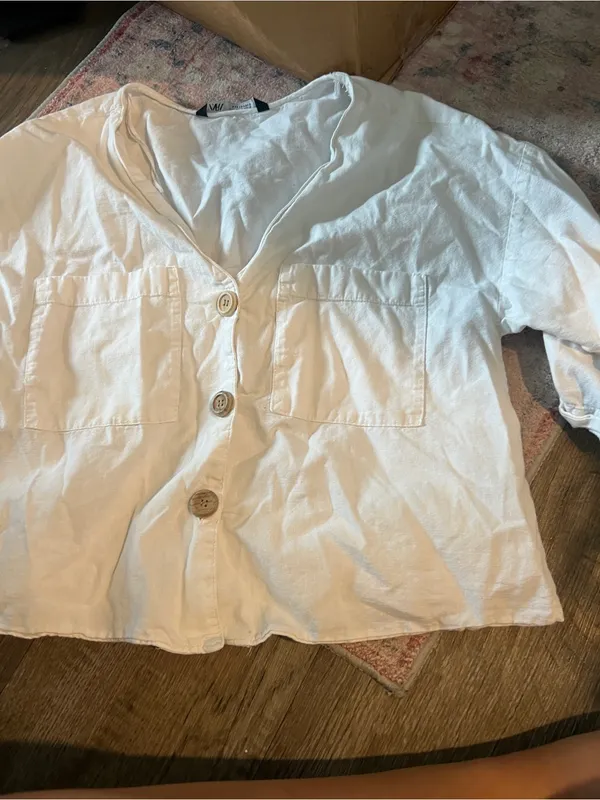 Zara small white top button down - Image 3