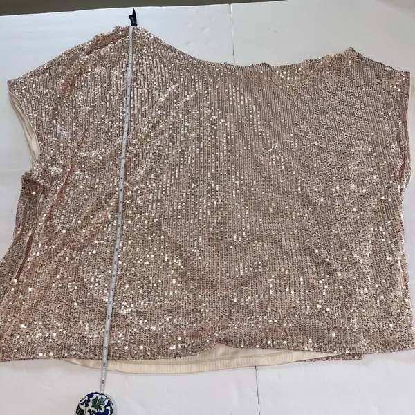NWT‎ Torrid Gold Sequin Off The Shoulder Short Sleeve Pullover Top Size 6X - Image 8
