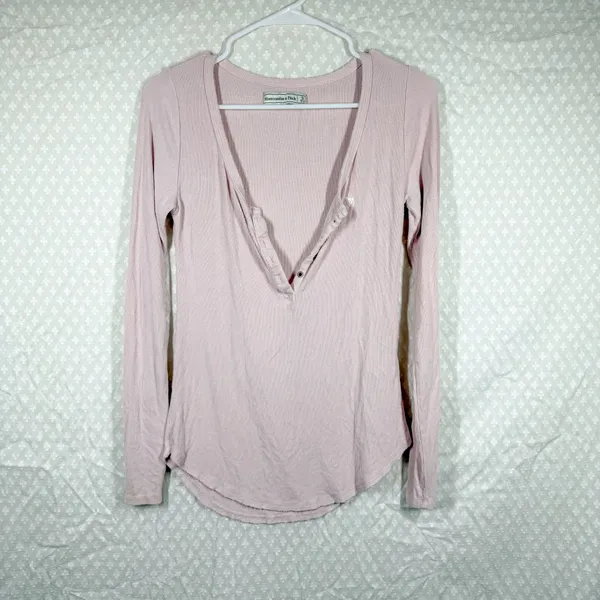 Abercrombie & Fitch Pink Ribbed Y2K Henley Top‎ - Image 2