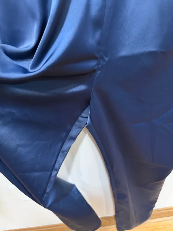 Lulus Navy Satin Jumpsuit Spaghetti Strap Wide Leg Elegant Evening Size medium - Image 4