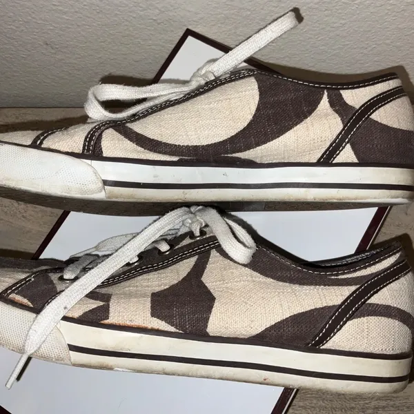 COACH Dalia Signature Sneaker Trainers Size 9 M Medium with original box - Image 8