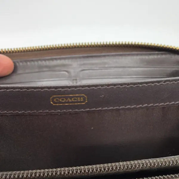 Coach Brown Croc Embossed Leather Zip Wallet - Image 5