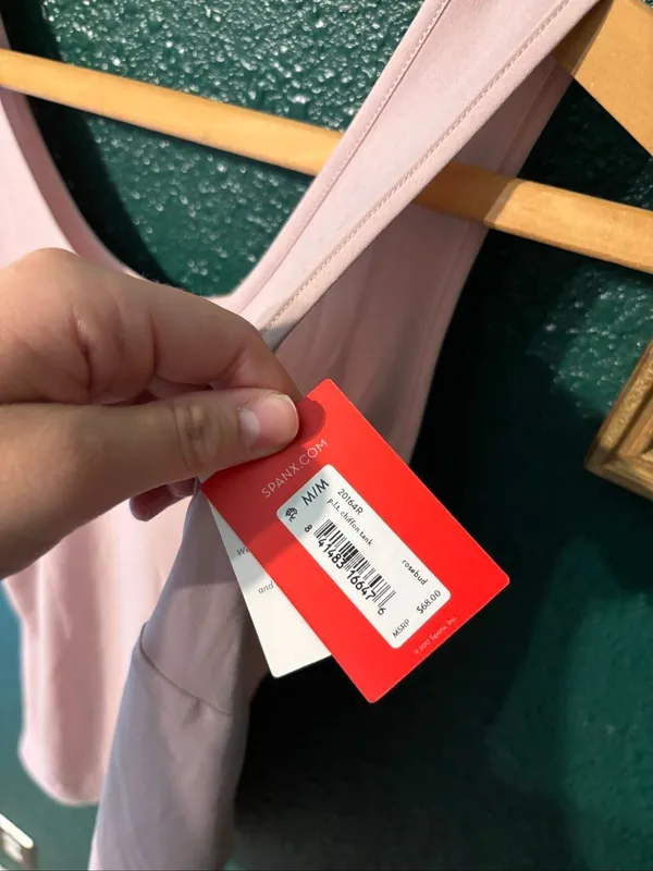 Spanx Perfect Length Pink NWT Tank Top Size Medium - Image 4