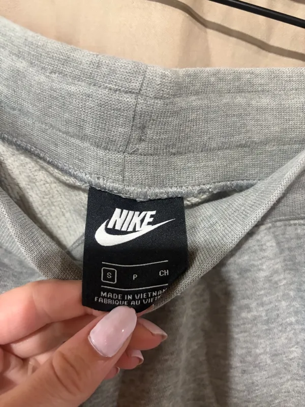 Nike joggers - Image 3