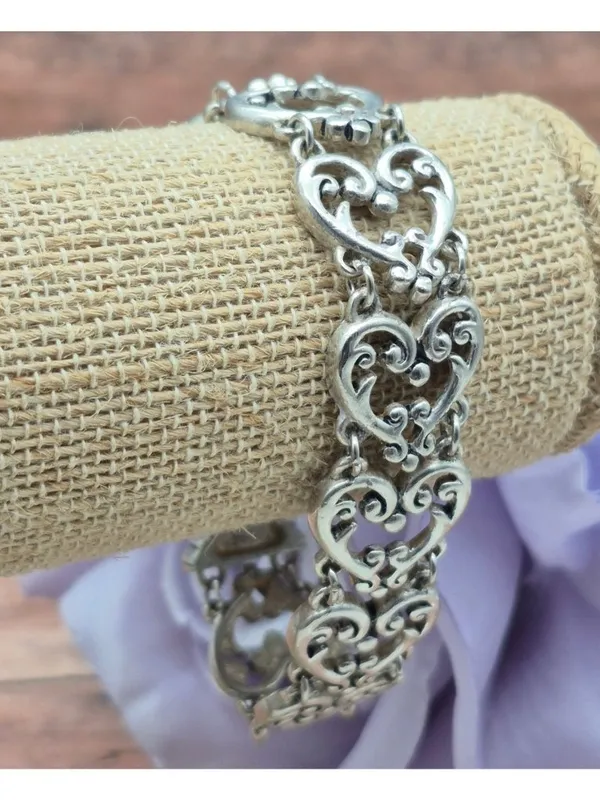 Silver Tone Ornate Heart Scroll Filigree Link Bracelet 7” Magnetic Clasp - Image 5