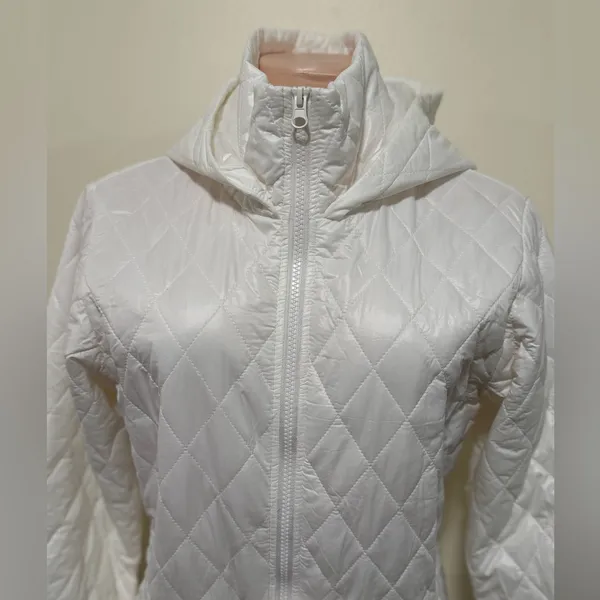 Divided woman white puffy snow ski suit size small zip up hooded - Image 3