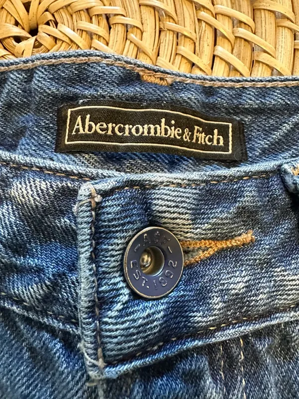 Abercrombie & Fitch Distressed Cut Off Jean Denim Shorts Womens 28 Blue - Image 5
