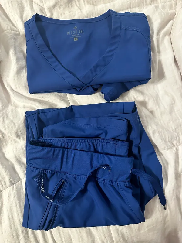 Med Couture Scrubs - Image 2