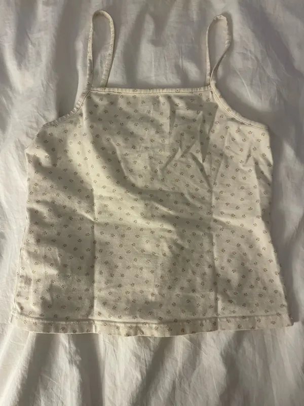 Brandy Melville Tank Top Floral - Image 3