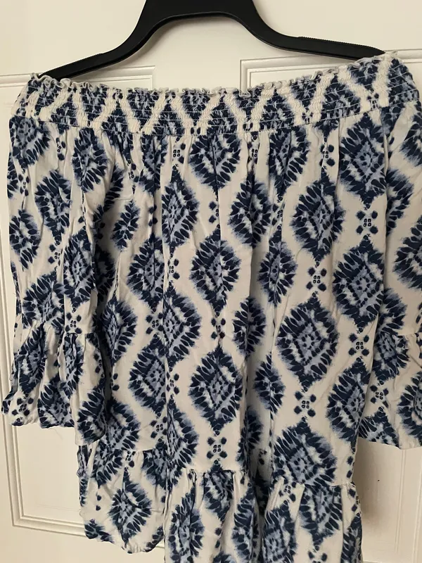 Hollister Off-The-Shoulder Top - Image 3