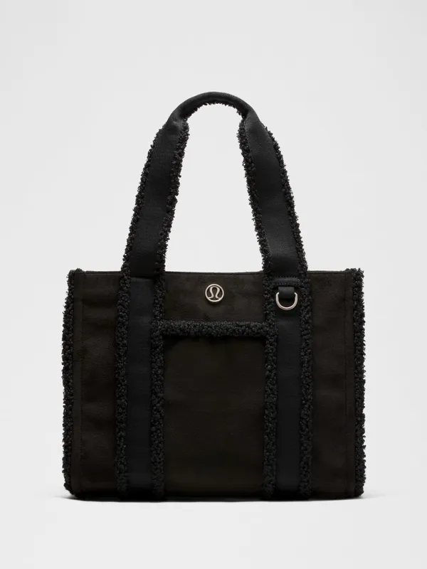 Lululemon Boxy Tote Bag 10L Faux Shearling Trims black sold out online NWT - Image 2