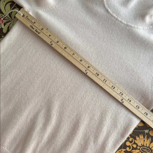 Quince Cashmere Pink Turtleneck Sweater Sz: Xs - Image 3