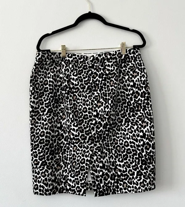 J. Crew The Pencil Skirt Leopard Cheetah Print Lightweight Stretch Size 10 - Image 3