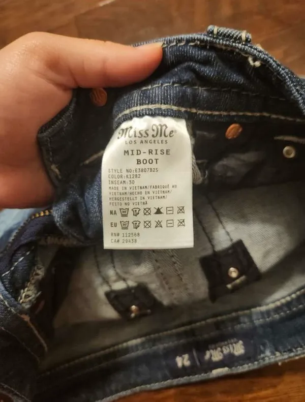 Miss Me Bootcut Jeans - Image 4