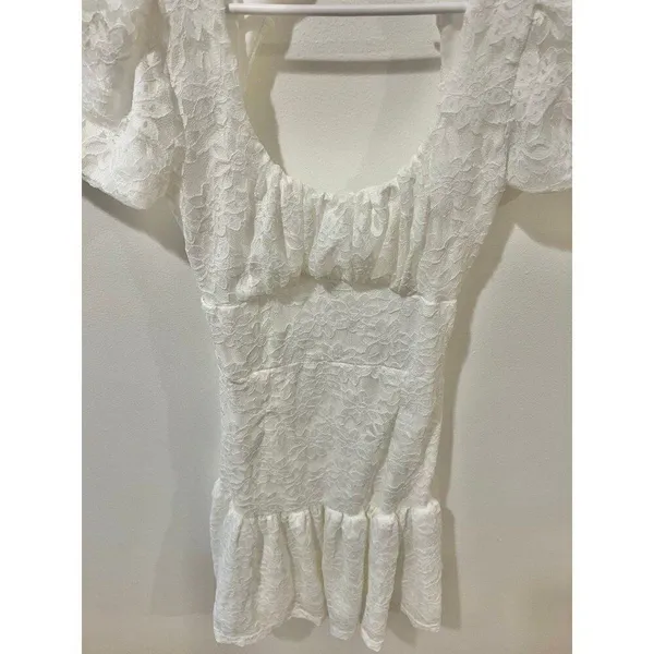 Commense NWT Women Small White Lace Open Back Mini Dress Summer Cottage Coquette - Image 6