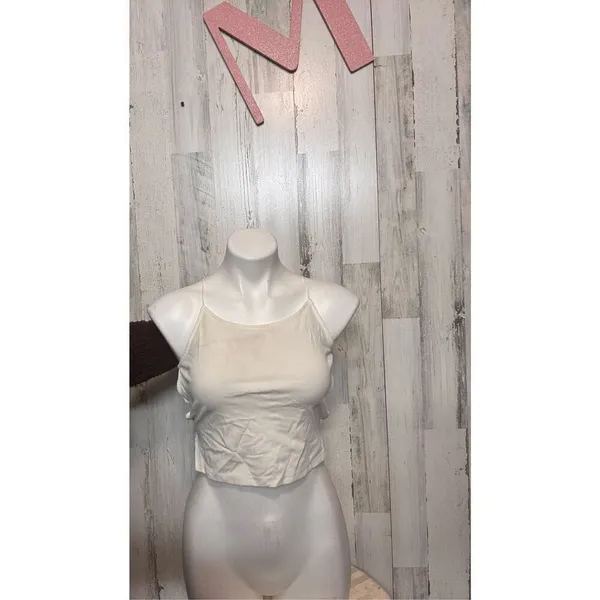 Backless White crop top size medium - Image 5