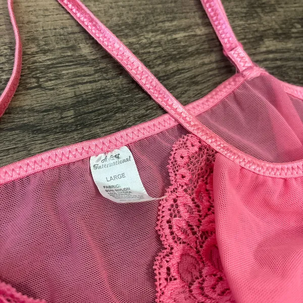 pink sheer lace tank top with tie detailing - Image 4