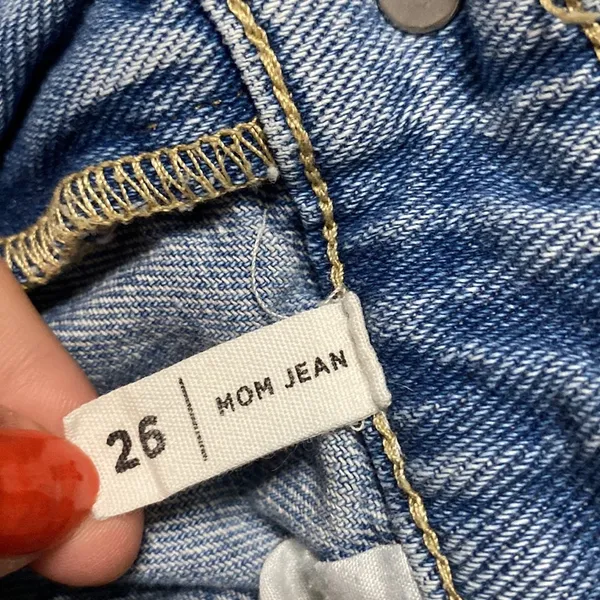 Daisy High Waisted Mom Jeans Size 26 - Image 6