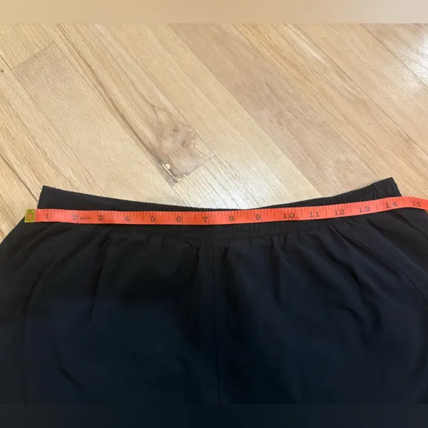 Nike Women's Athletic Shorts - Image 2