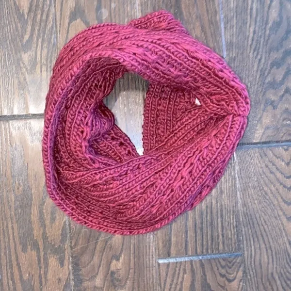 Red Camel Burgundy wine color knit infinity scarf - Image 2