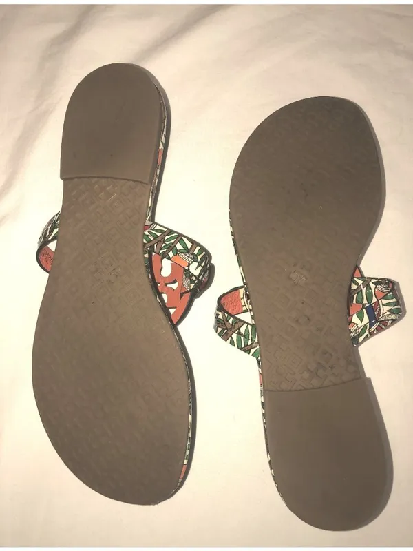 Tory Burch Something Wild Miller Thong Sandals Size 7 Patent Leather Birds Blue - Image 4