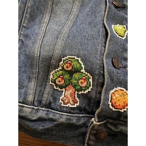 Gap Factory Store Women SZ Small Jean Denim‎ Jacket Animal Crossing Patches READ - Image 5