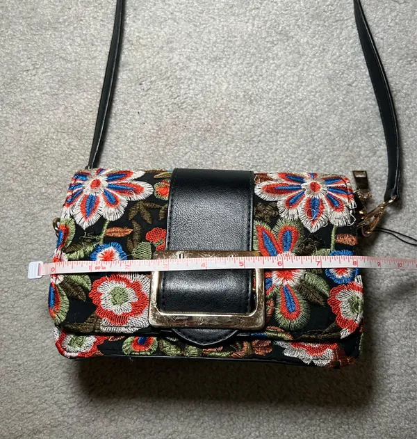 Lulus Petal Lined Path Black Embroidered Purse - Image 10
