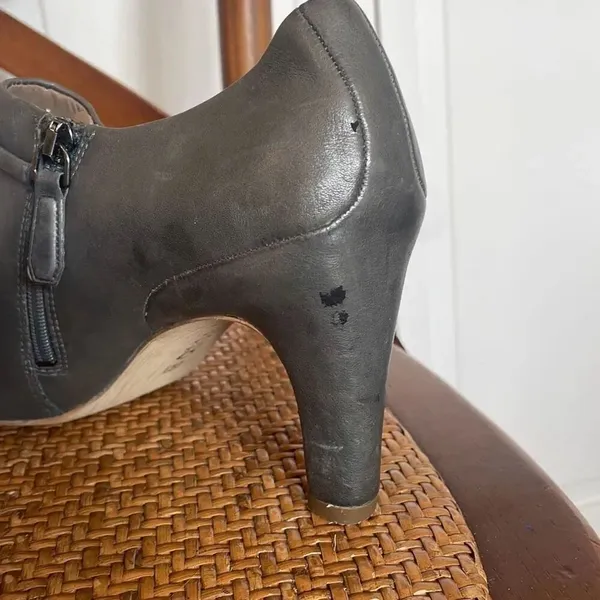 Ecco Nephi buckle leather bootie grey - Image 6