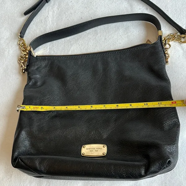 Michael Kors Black Leather Handbag with shoulder & Crossbody straps - Image 11
