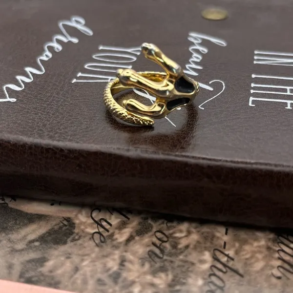 Vintage Gold Skeleton Hand Wrap Ring Gothic Halloween Punk Statement Size 7.5 - Image 2