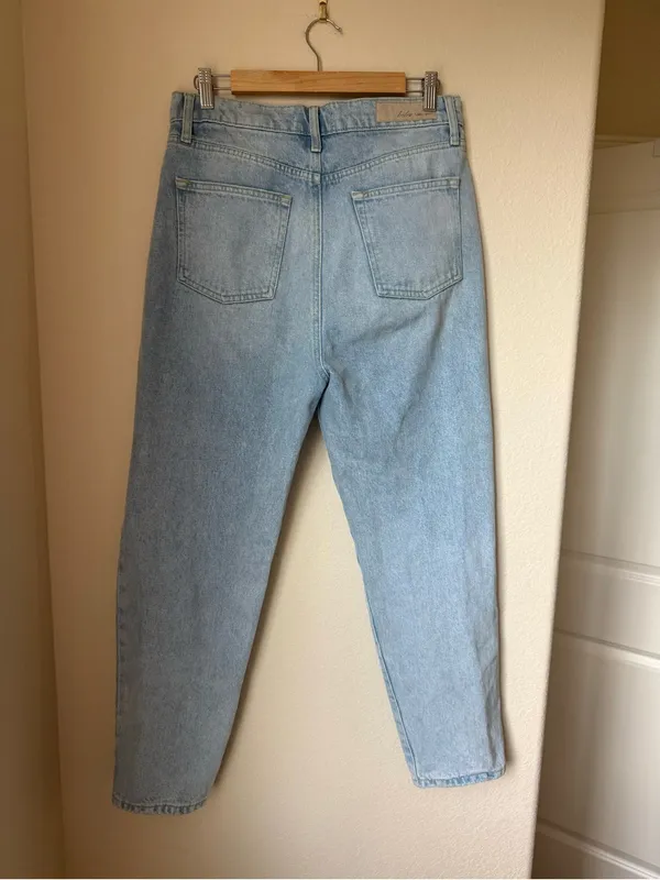 Betro Simone Size 30 High Rise Mom Jeans Light Wash Distressed 100% Cotton - Image 2