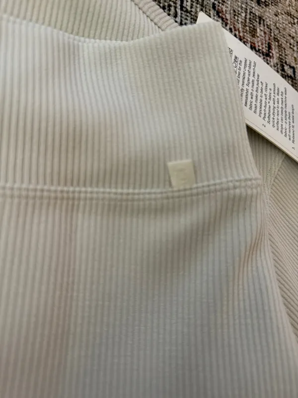 Lululemon Softstreme Ribbed cropper sweater - Image 6
