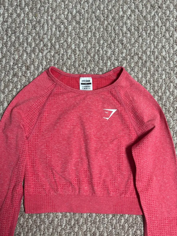 Gymshark Coral Pink Activewear Workout Cropped Long Sleeve Athletic Top - Image 3