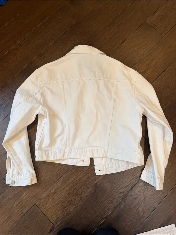 Old Navy White Denim Jacket Size Medium - C73-031 - Image 8