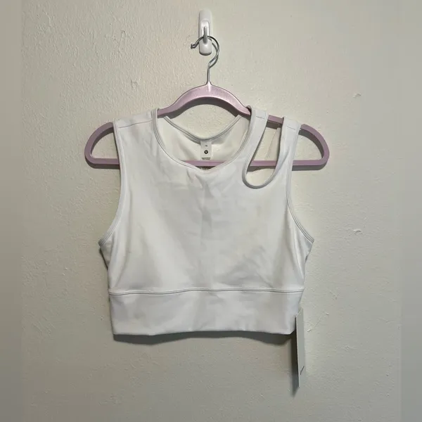 NWT Mastered Motion yoga Pilates quiet luxury Cropped white Tank size 10 plus si - Image 2