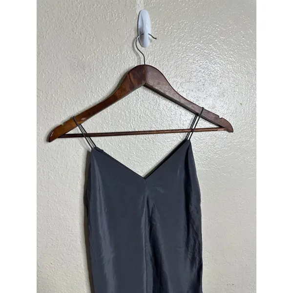 CHICJOC Silk Stretch Camisole Size 36 US4 Charcoal Gray V-Neck Minimalist Tank - Image 3