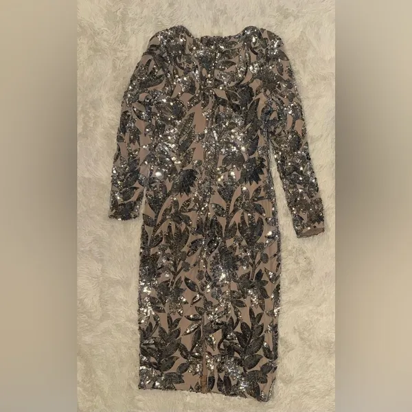 NEW Dress the population Emmalyn Sequins Long Sleeve Sliver Nude Midi size XXL - Image 9