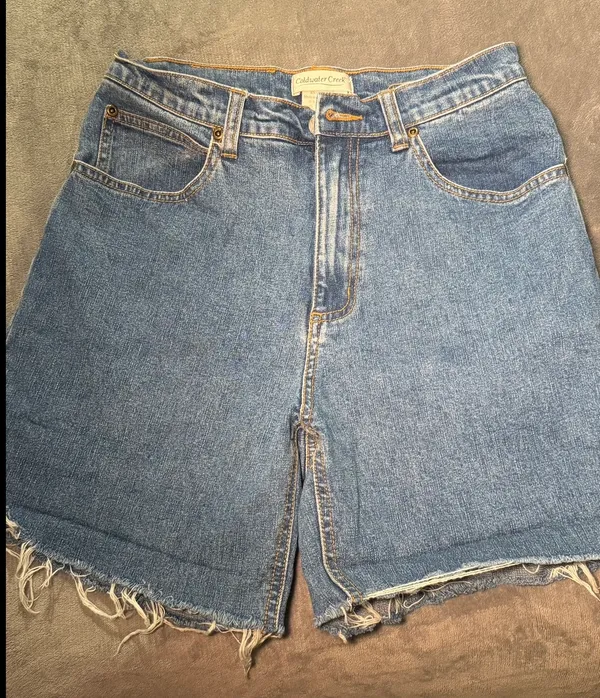 Coldwater Creek High-Rise Cut Off Denim Shorts Raw Hem Blue Size 4 - Image 2