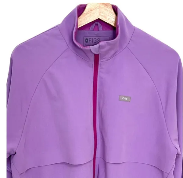 Figs Sydney Scrub Jacket in Lilac Purple Size Medium - Image 10