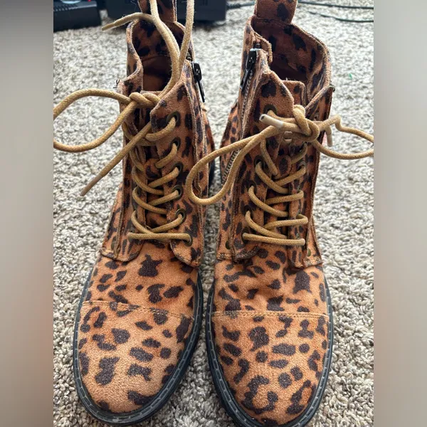 Billabong Leopard Print Lace and Zip Booties - Image 2