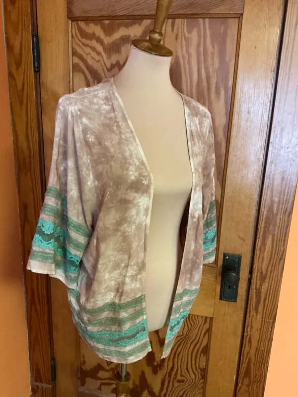 WYLD HEART Boho Tie Dye Kimono Cardigan Taupe Teal Lace Trim Open Front Size L - Image 7