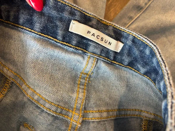 PacSun 90s Boyfriend Jeans - Image 4