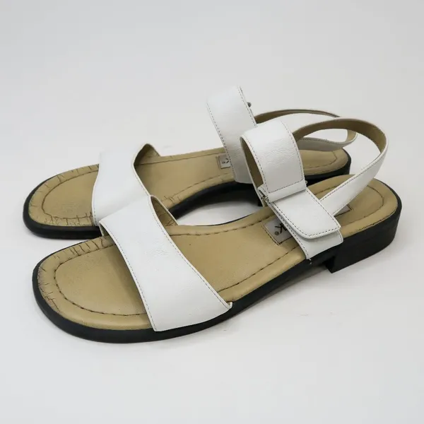 Vintage 90s Cabin Creek White Leather Sandals - Image 3