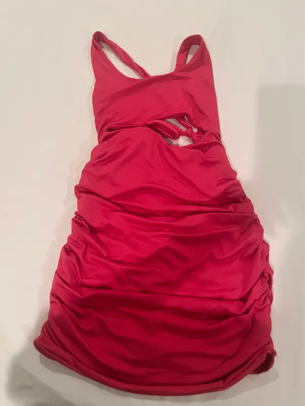 Pink ruched bodycon dress Size M - Image 3