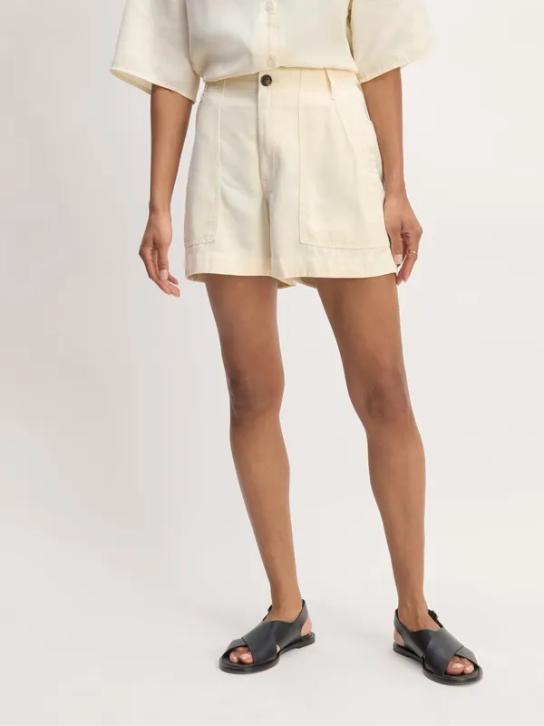 NWOT Everlane The Utility Short in Buttersoft - Image 2