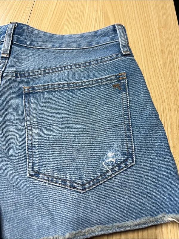 Madewell Relaxed Distressed Denim Shorts Size 27 - Image 9