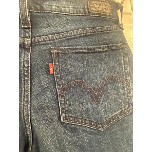 Levi’s Dark Wash Skinny Jeans Women’s Denim Slim Fit 11 pre loved - Image 2