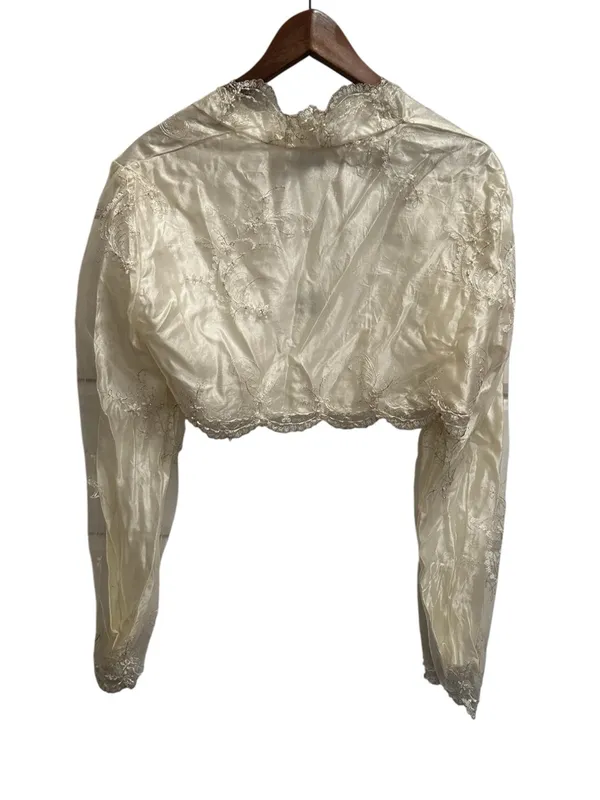 VTG Cream Embroidered Sequin Bolero Jacket Scalloped Edwardian Cottage Bridal - Image 8